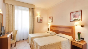 Double room with two separate beds