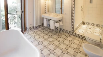 Bagno in appartamento con vano doccia