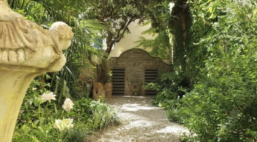 Cour privée