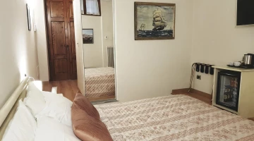 Chambre double avec bouilloire et minibar