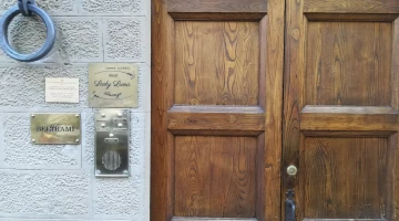 Entrée de l&#39;établissement