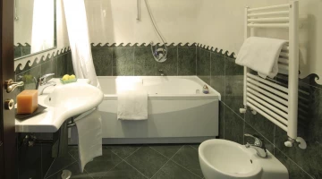 Bathroom with bathtub