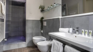 Bagno con doccia