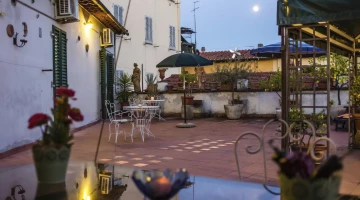 Large furnished terrace