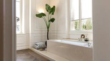 Bathroom with tub