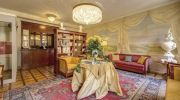 Hall and reception with lounge