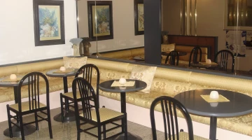 Bar room