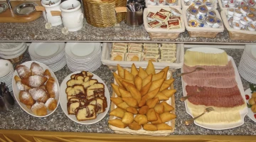 Buffet breakfast