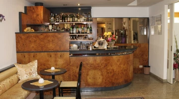 Bar counter
