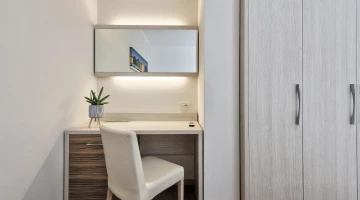 Bureau dans la chambre familiale