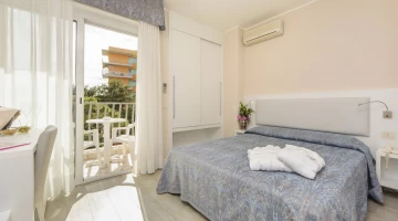 Chambre double économique avec balcon