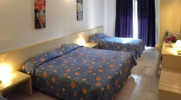 Dreibettzimmer