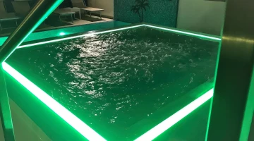 Hot tub