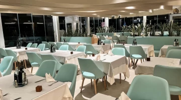 Restaurant hall