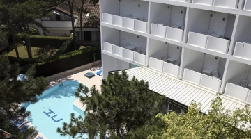 Piscina vista dall'alto