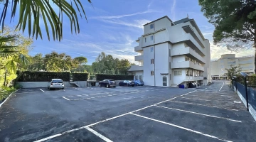 Private outdoor parking