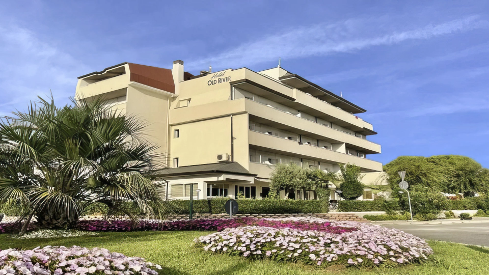 External facade