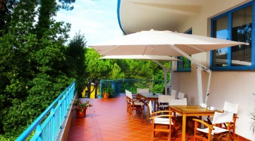 Furnished terrace