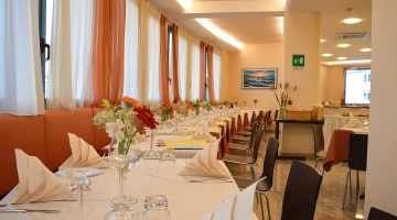 Internal restaurant
