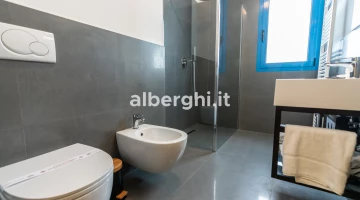 Modern private facilities