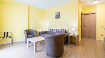Sofa and armchairs in the room