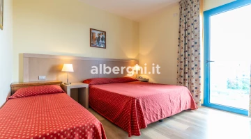 Triple room