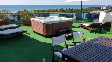 Jacuzzi on the terrace jr suite