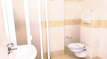 Salle de bains à l’Hôtel Angela Misano