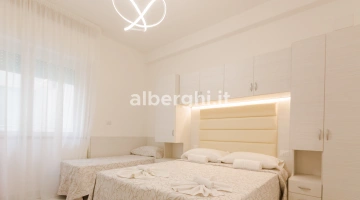 Chambre Triple Intelligente au New Hotel Angela Misano