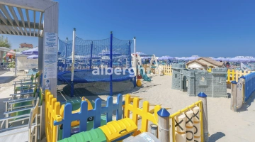 Jeux d'enfants sur la plage
