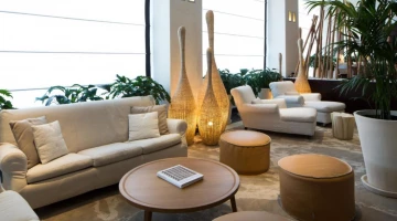 Common area with lounge