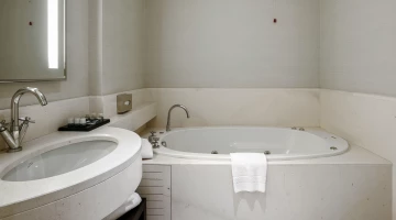 Bathroom with Jacuzzi