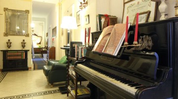 Sala comune con pianoforte