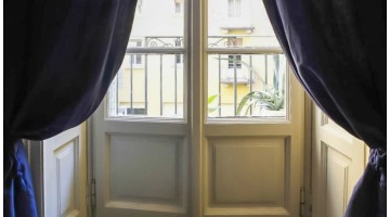 Balconcino in camera