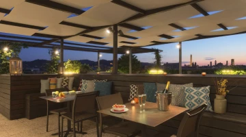 Lounge bar tables