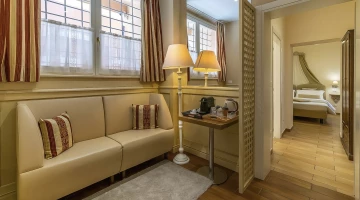 Suite avorio con zona giorno e zona notte