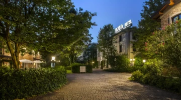 Außeneingang des Savoy Hotel Country House