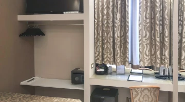 Detail der Einrichtung im Zimmer