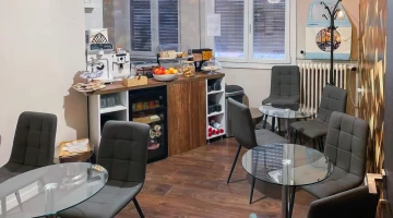 Breakfast area with buffet and tables