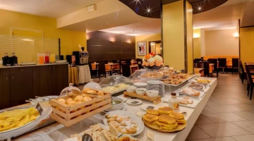 Continental breakfast buffet