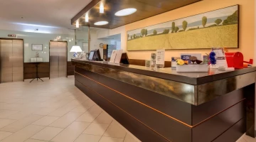 Hotel served by lifts
