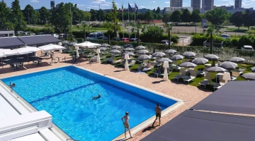 Hotelschwimmbad