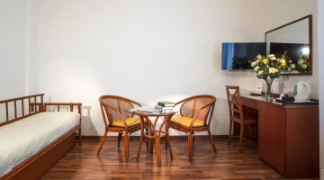 Camera tripla con area living