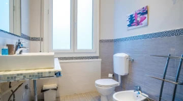 Arredi moderni in bagno