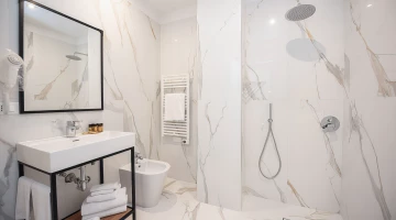 Bagno con asciugacapelli 