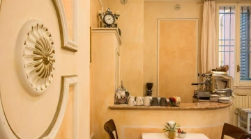 Bar area of the breakfast room