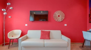 Canapé de chambre aux toits rouges