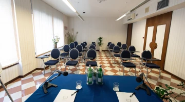 Meeting room with audio-stereo system