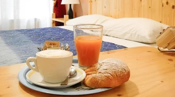 Breakfast in the room