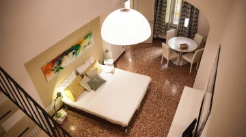 Green Room with sitting area